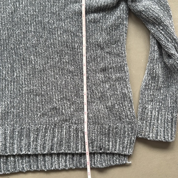 Orvis Chenille V-Neck Sweater - Picture 4 of 4